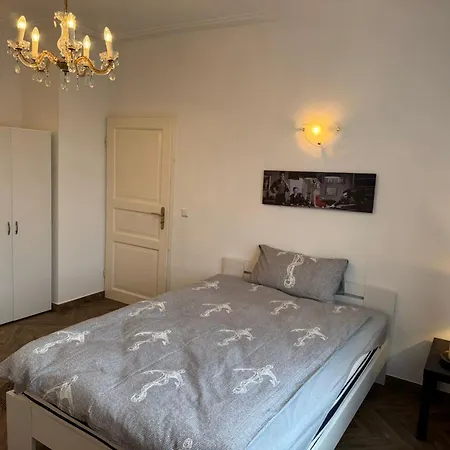 & Monteurzimmer *