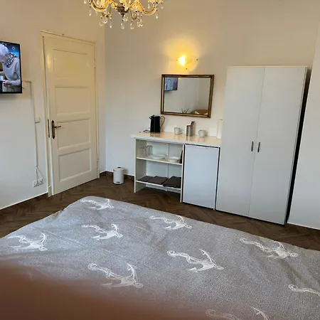 & Monteurzimmer * アイスリンゲン